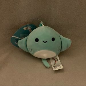 Maggie Squishmallow